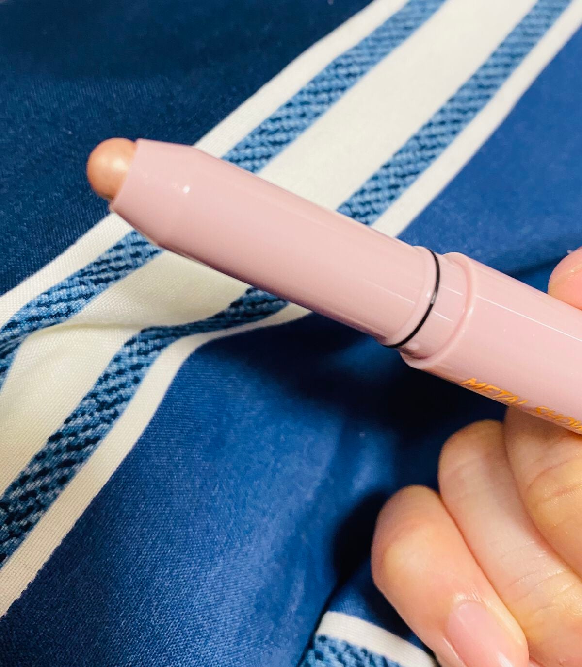 ウォンジョンヨ メタルシャワーペンシル/Wonjungyo/スティックアイシャドウを使ったクチコミ(2枚目)