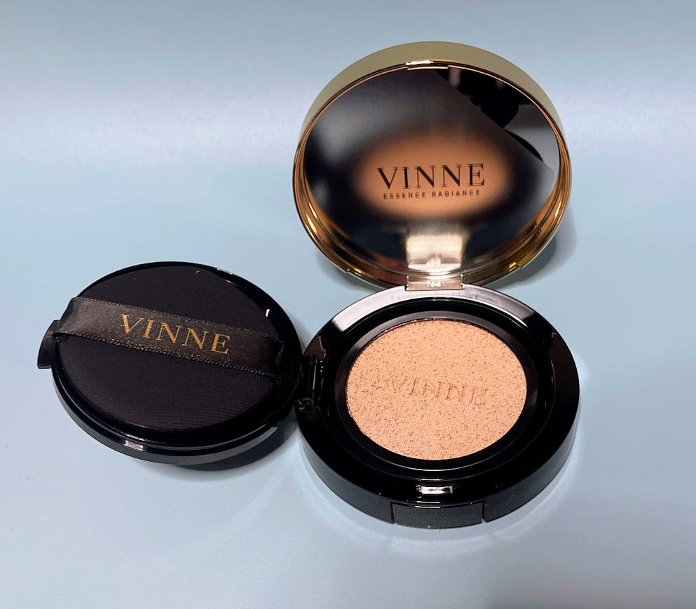 エッセンス ラディアンス クッション/VINNE /クッションファンデーションを使ったクチコミ(2枚目)