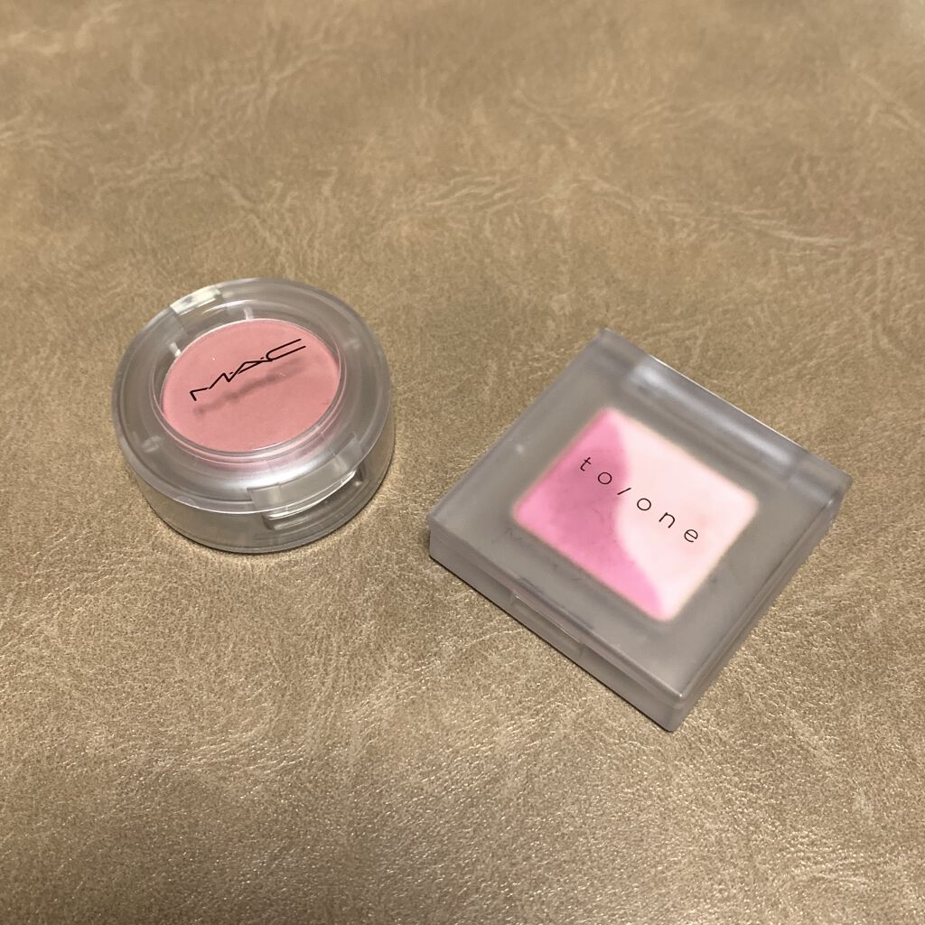 スモール アイシャドウ キープ ステイル(限定)/M・A・C/単色アイシャドウを使ったクチコミ（2枚目）