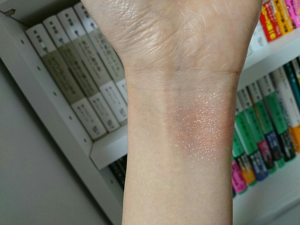 ルックアット マイアイジュエル/ETUDE/単色アイシャドウを使ったクチコミ(2枚目)