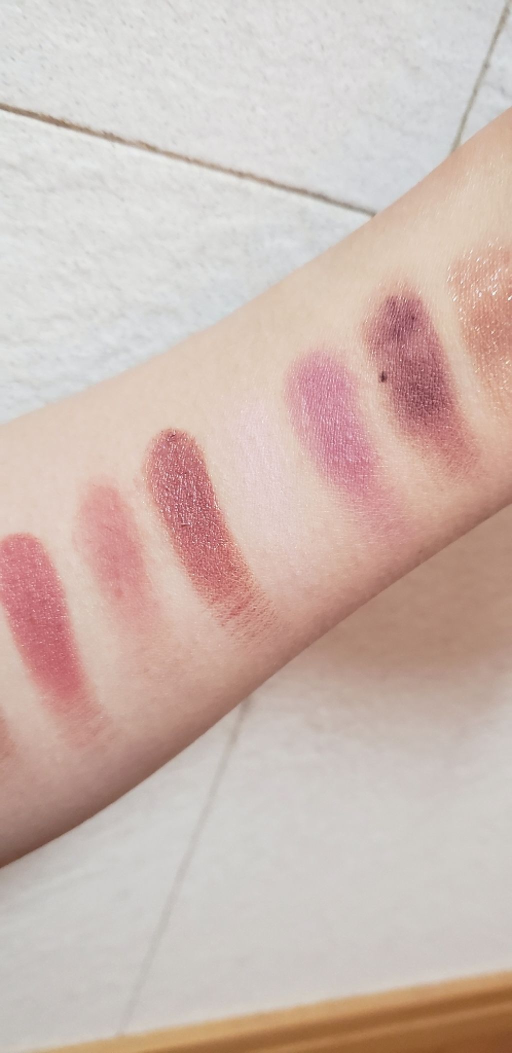 UR GLAM　POWDER EYESHADOW/U R GLAM/単色アイシャドウを使ったクチコミ（3枚目）