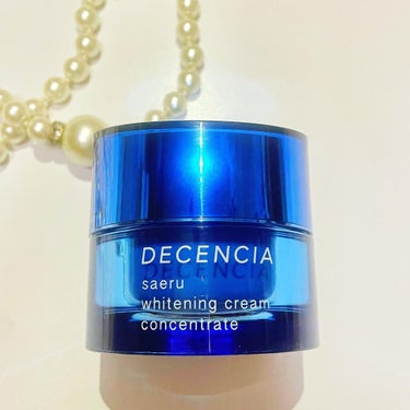 

★☆ サエル ホワイトニング クリーム コンセントレート ☆★

大人気DECENCIAの美白ラインのクリーム。

#DECENCIA #サエル #ホワイトニングクリームコンセントレート
30g（約