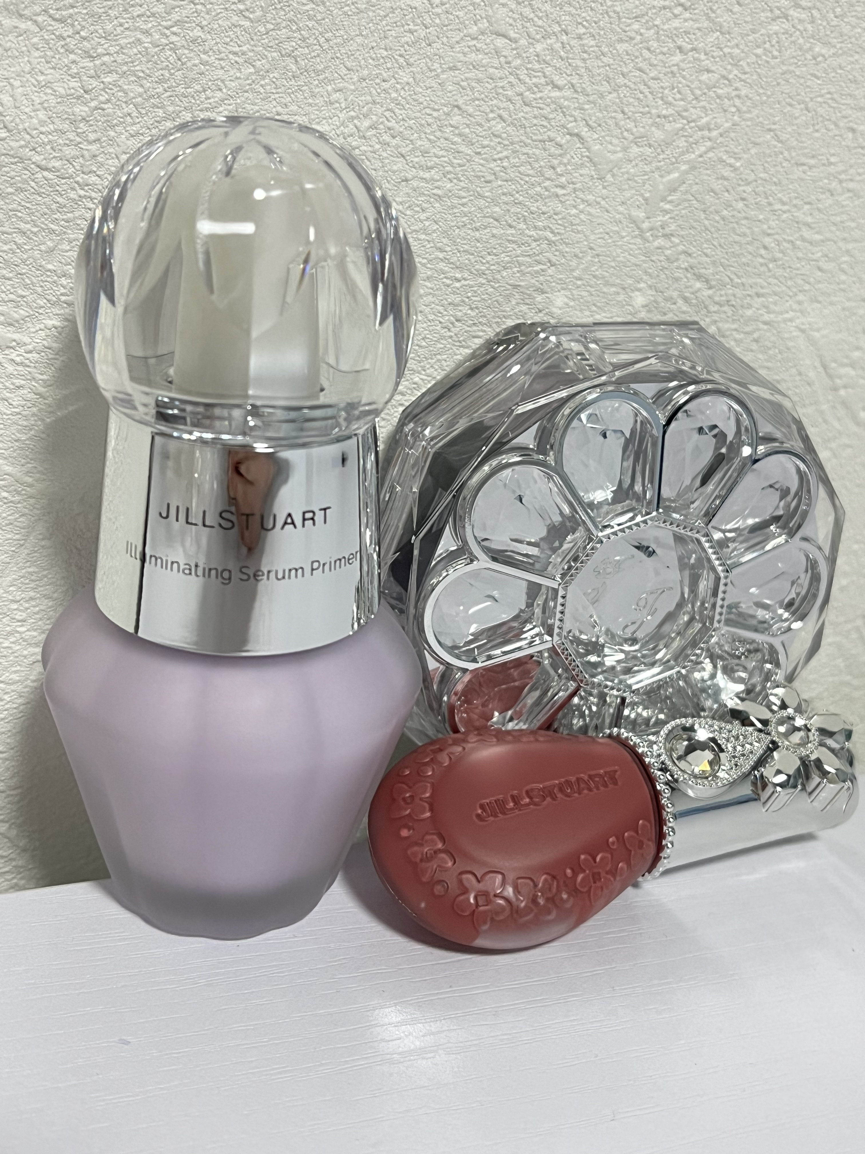 ジルスチュアート　イルミネイティング セラムプライマー/JILL STUART/化粧下地を使ったクチコミ（1枚目）