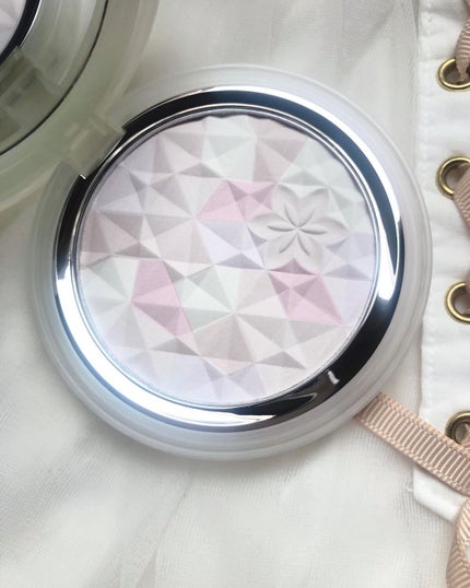 AQ オーラ リフレクター/DECORTÉ/プレストパウダーを使ったクチコミ(2枚目)