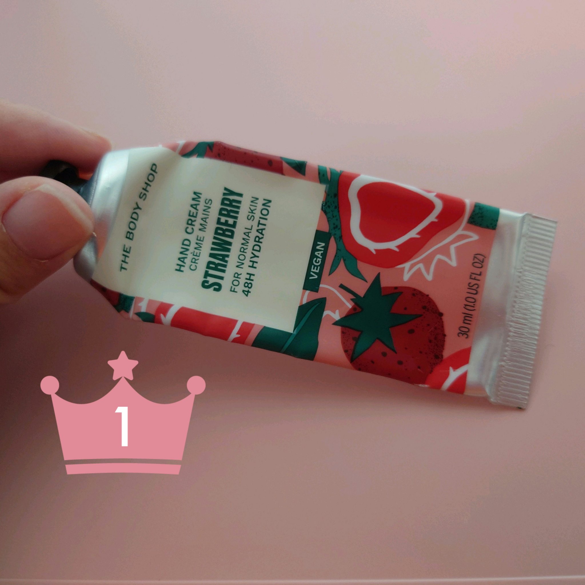 ハンドクリーム ストロベリー/THE BODY SHOP/ハンドクリームを使ったクチコミ（1枚目）