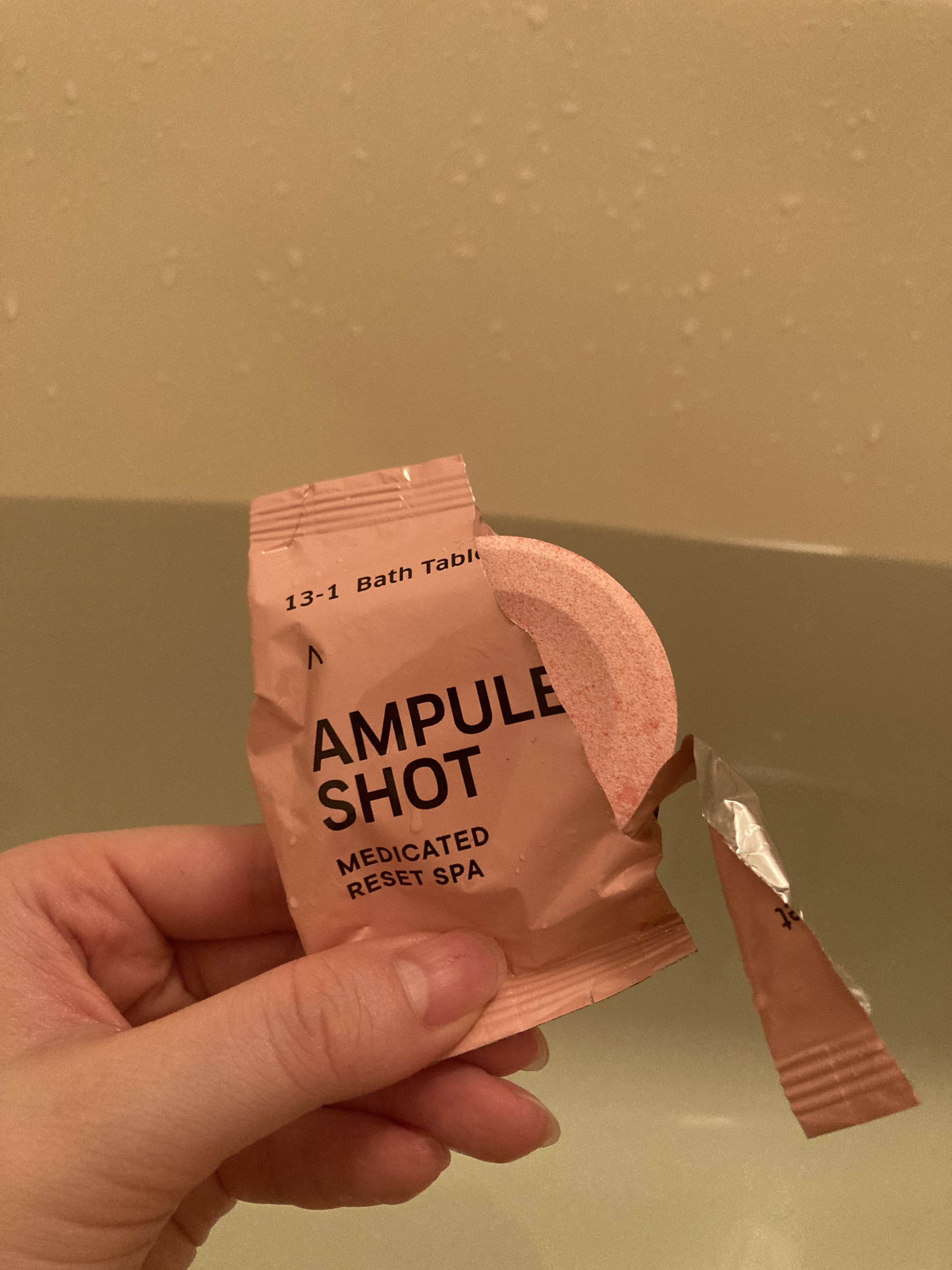 薬用リセットスパ バスタブレット/AMPULE SHOT/炭酸系入浴剤を使ったクチコミ（3枚目）