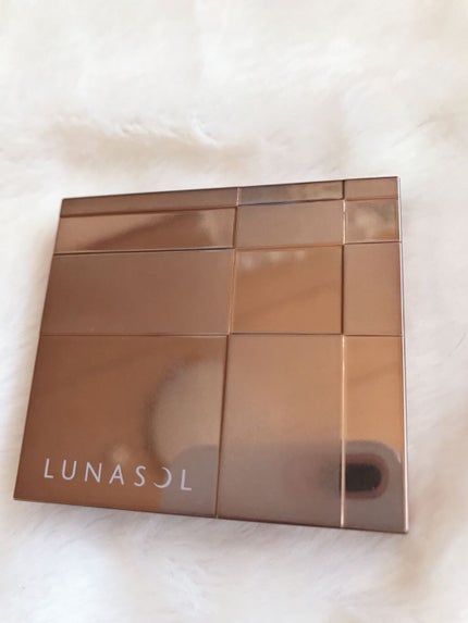 フェザリーニュアンスアイズ/LUNASOL/アイシャドウパレットを使ったクチコミ(1枚目)