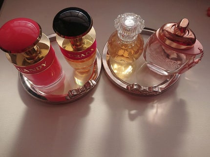 試してみた】キャンディ グロス オーデトワレ PRADA BEAUTYの 試してみた】キャンディ グロス オーデトワレ PRADA BEAUTYの