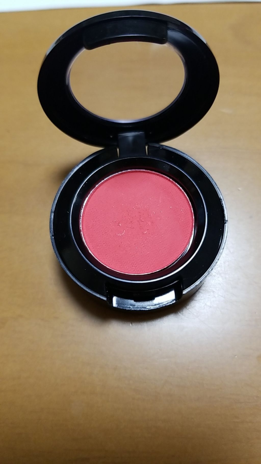 エンジェル ハート アイカラーズ 22 マットレッド/エンジェルハート/単色アイシャドウを使ったクチコミ（2枚目）