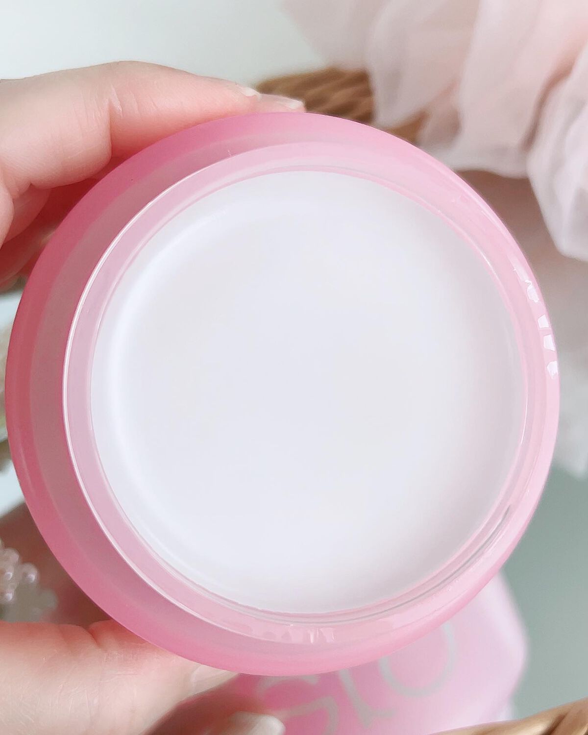 みちねえ フォロバ on LIPS 「・・グリッターメイクにも使いやすいのが嬉しいシャーベット状のバ..」(6枚目)