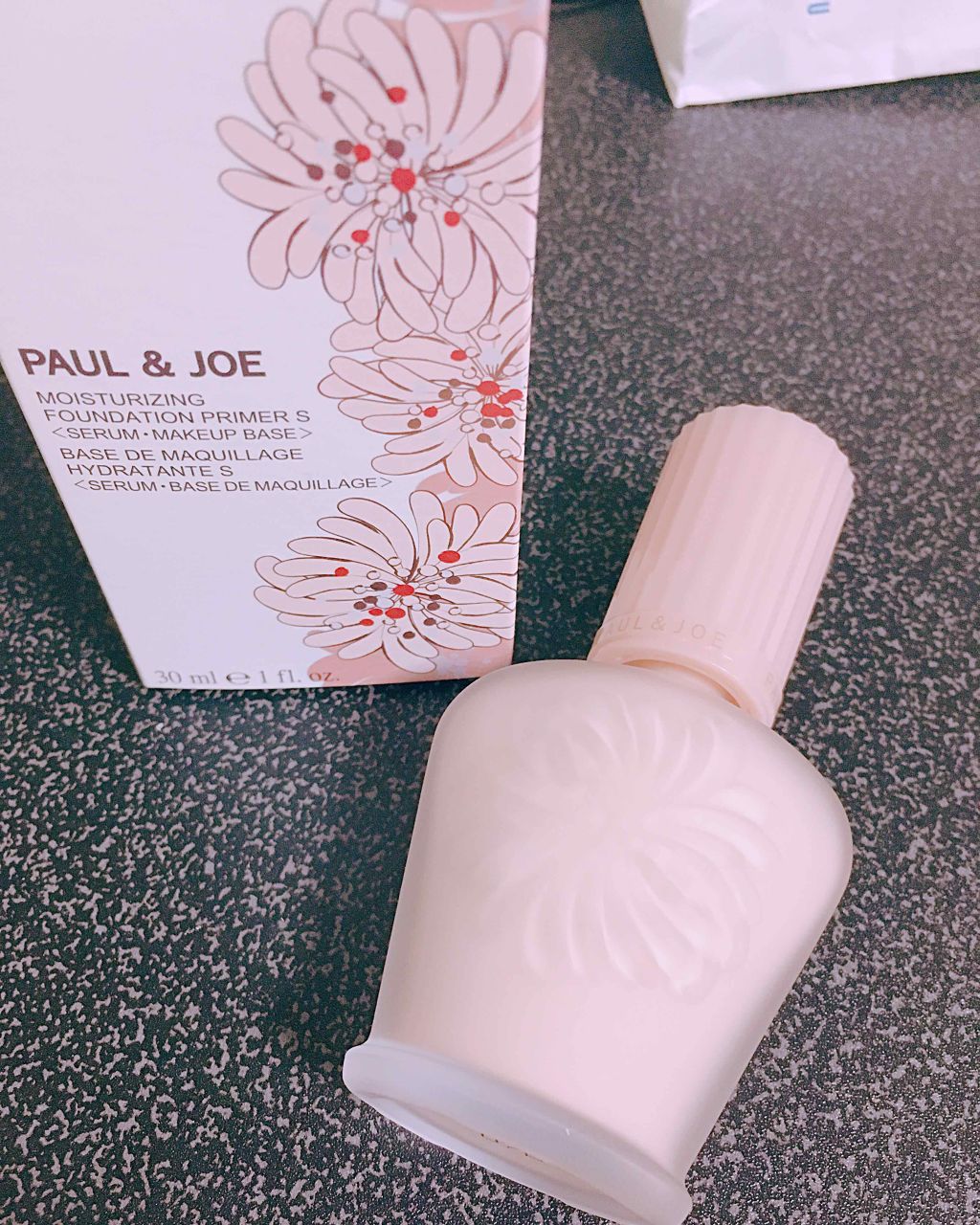 モイスチュアライジング ファンデーション プライマー S/PAUL & JOE BEAUTE/化粧下地を使ったクチコミ（1枚目）