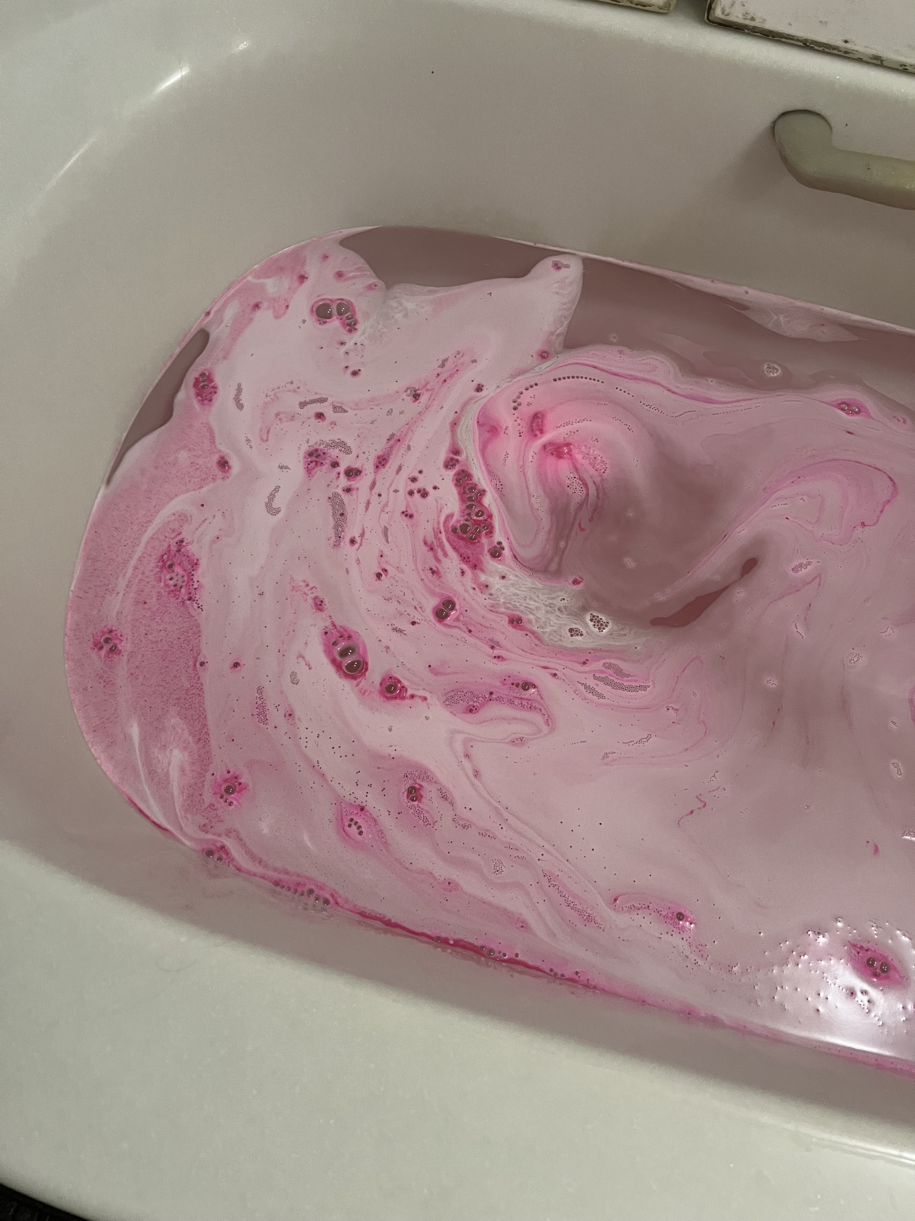 グルービーフェアリー（バスボム）/ラッシュ/炭酸系入浴剤を使ったクチコミ（2枚目）