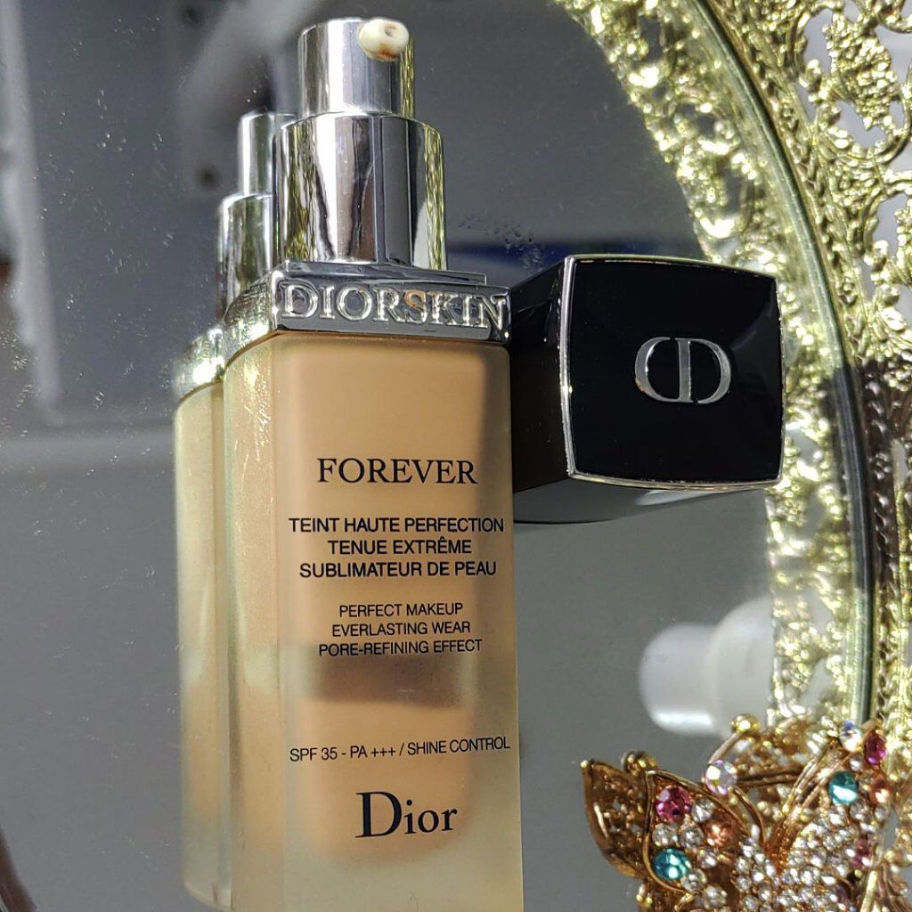 【旧】ディオールスキン フォーエヴァー フルイド グロウ/Dior/リキッドファンデーションを使ったクチコミ（1枚目）