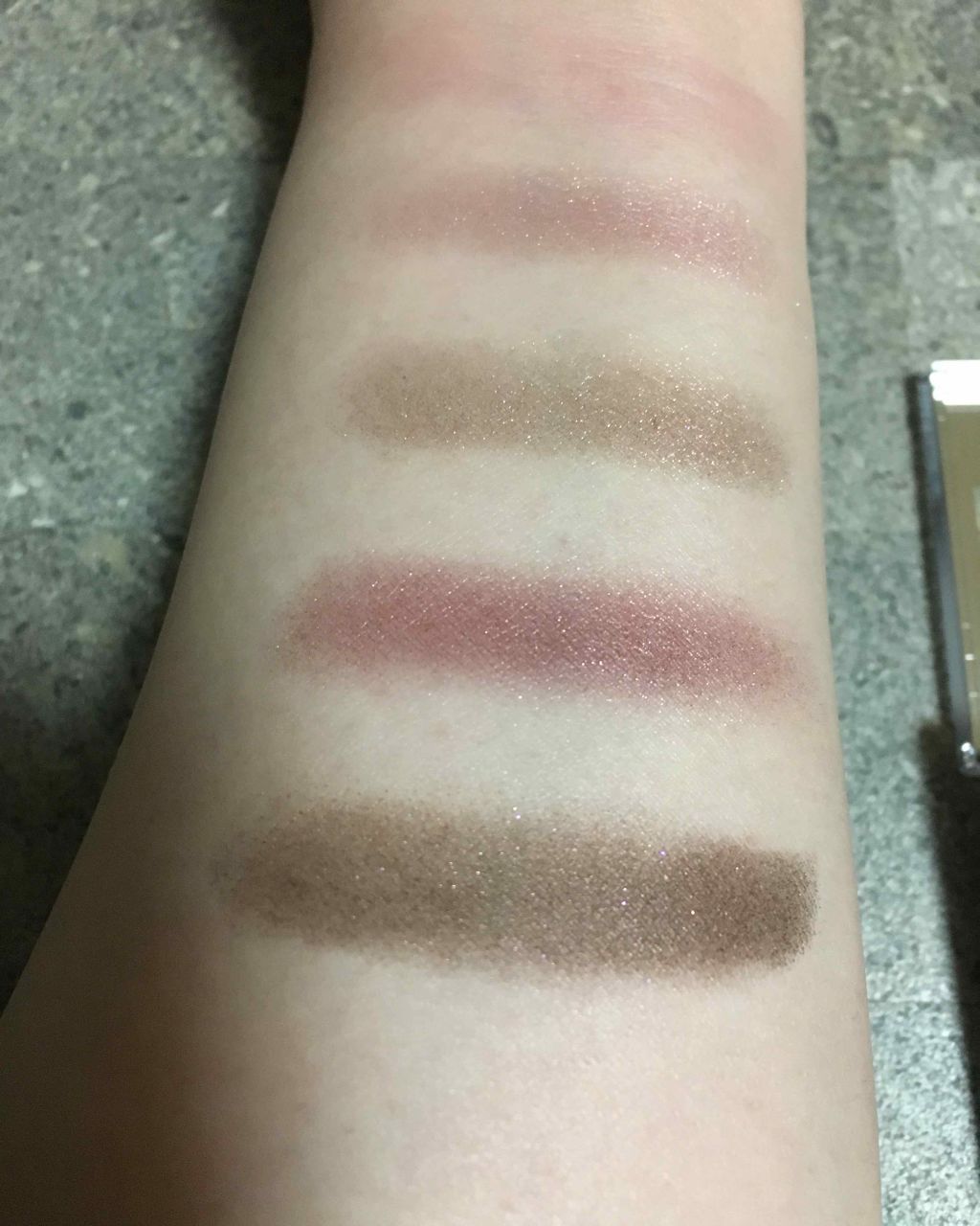 ロイヤルヴィンテージ アイズ/リンメル ロンドン/アイシャドウパレットを使ったクチコミ（3枚目）