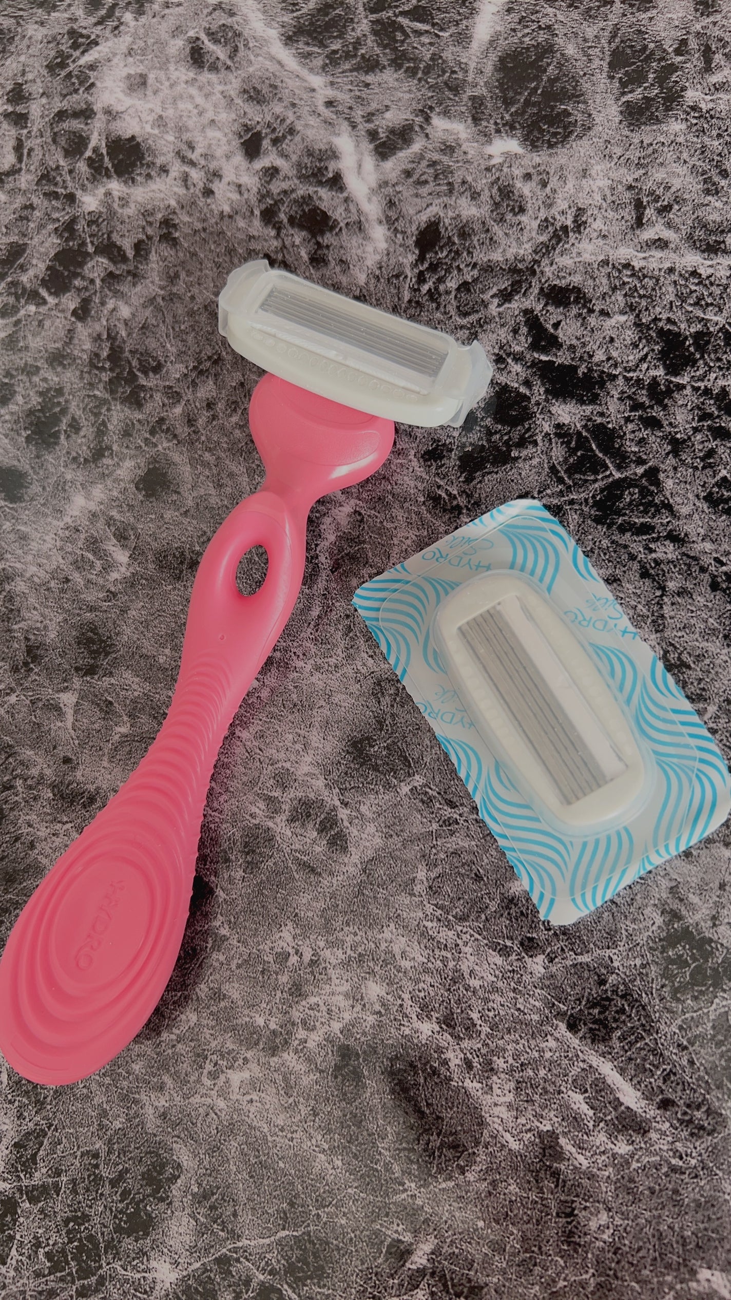 ハイドロシルク ホルダー (刃付き+替刃1コ)/ハイドロシルク/シェーバーを使ったクチコミ(2枚目)