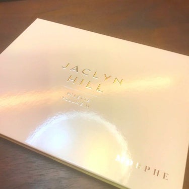 Morphe JACLYN HILL Eyeshadow Paletteのクチコミ「こんにちは😊

今回は先日発売になったJaclyn HillとMorpheのアイシャドウパレッ.....」（1枚目）