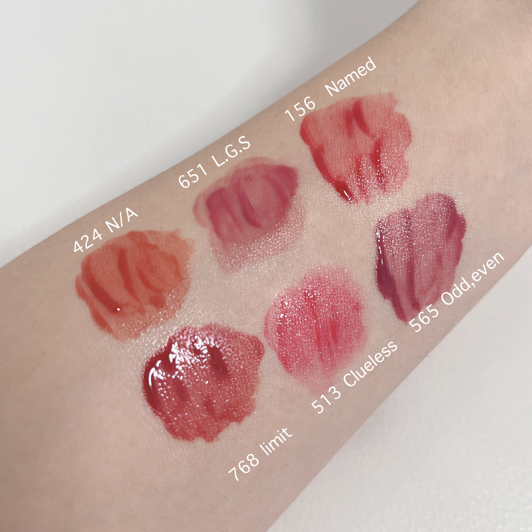 アンシーン ミラーティント/Oddtype/リップティントを使ったクチコミ（3枚目）