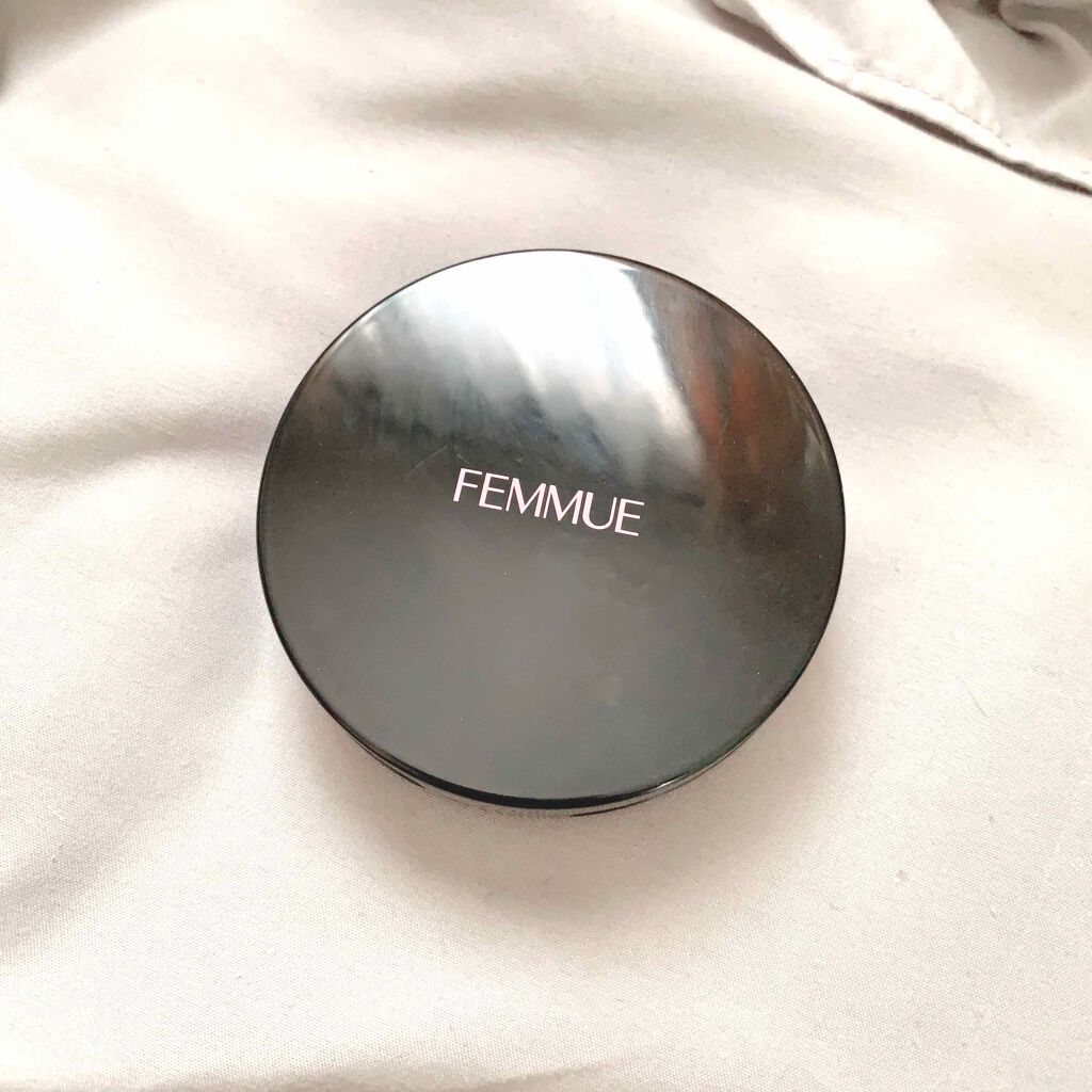 エバーグロウクッション SPF23 PA++ ナチュラルベージュ/FEMMUE/クッションファンデーションを使ったクチコミ（1枚目）