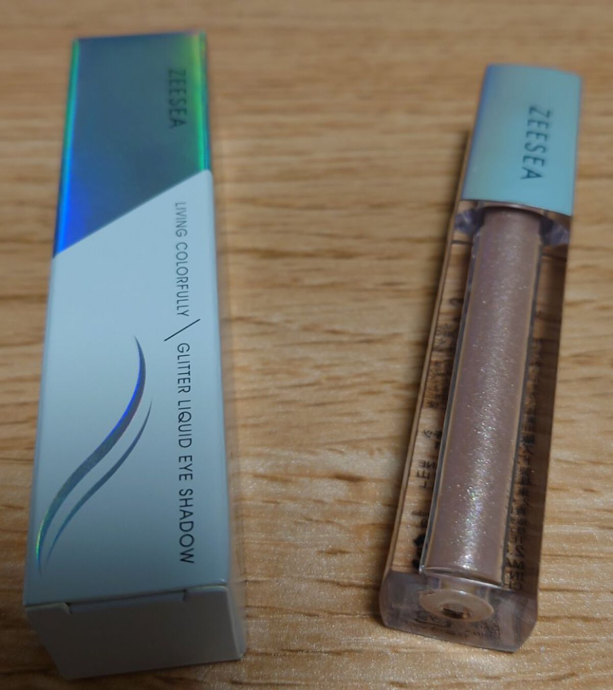 オーロラライズグロウハイライター/KATE/パウダーハイライトを使ったクチコミ（1枚目）