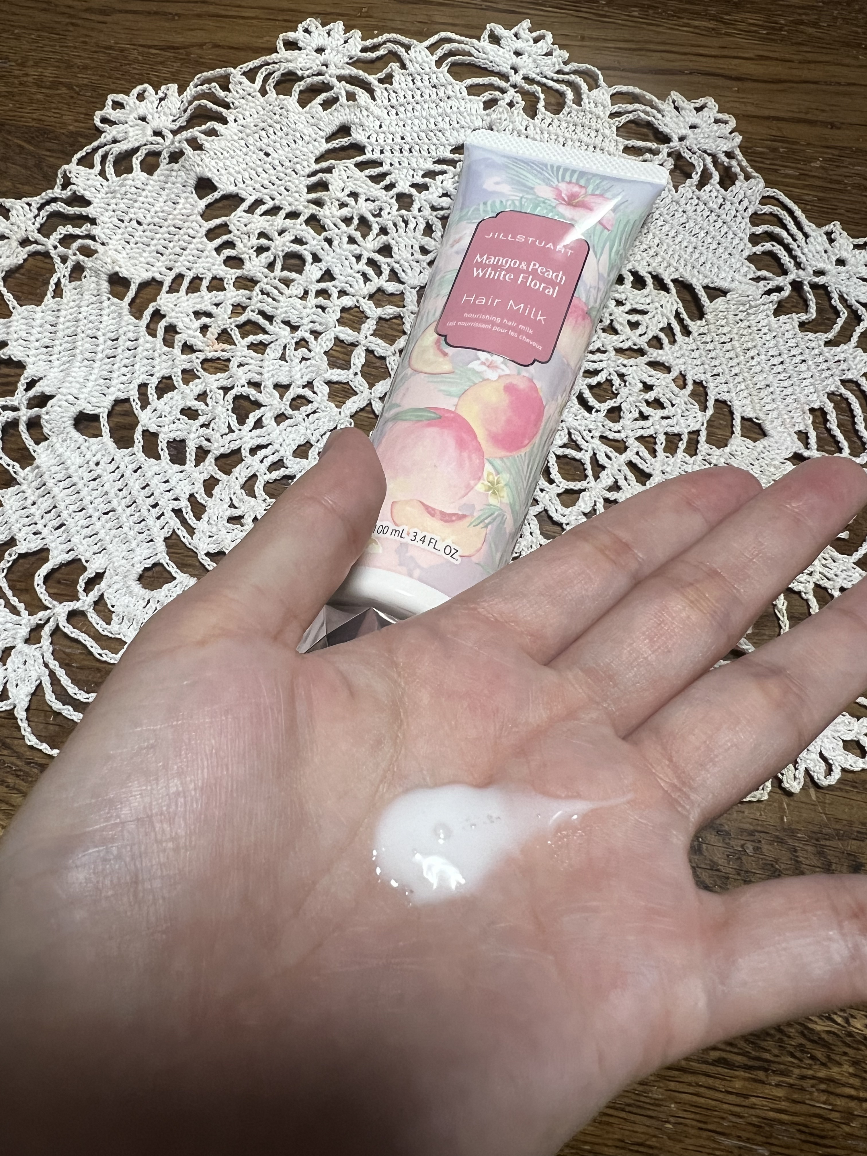 JILL STUART ジルスチュアート ヘアミルク マンゴー&ピーチ ホワイトフローラルのクチコミ「今おすすめのヘアアイテム✨


JILL STUART


ジルスチュアート ヘアミルク マン.....」（2枚目）