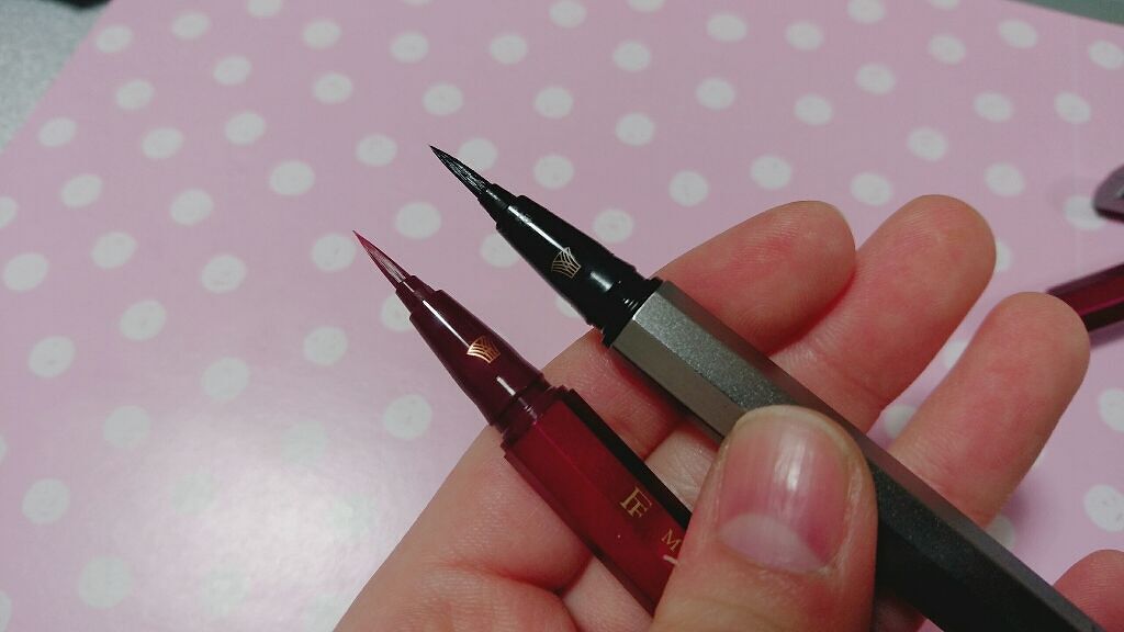 モテライナー リキッド/UZU BY FLOWFUSHI/リキッドアイライナーを使ったクチコミ（2枚目）