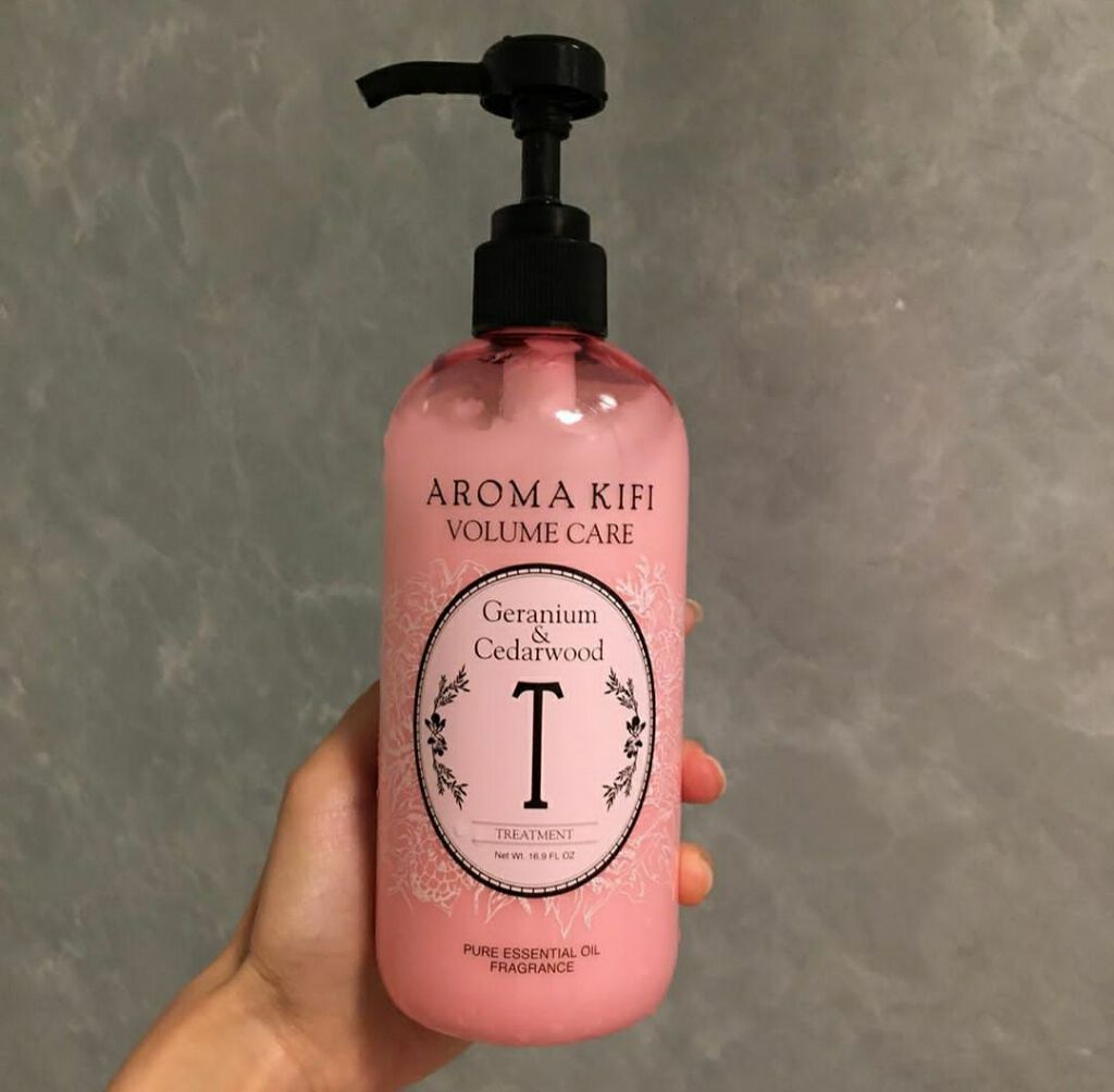 ボリュームケアシャンプー トリートメント Aroma Kifiの口コミ ピンク色で可愛いデザインのボトル By にゃー 乾燥肌 Lips