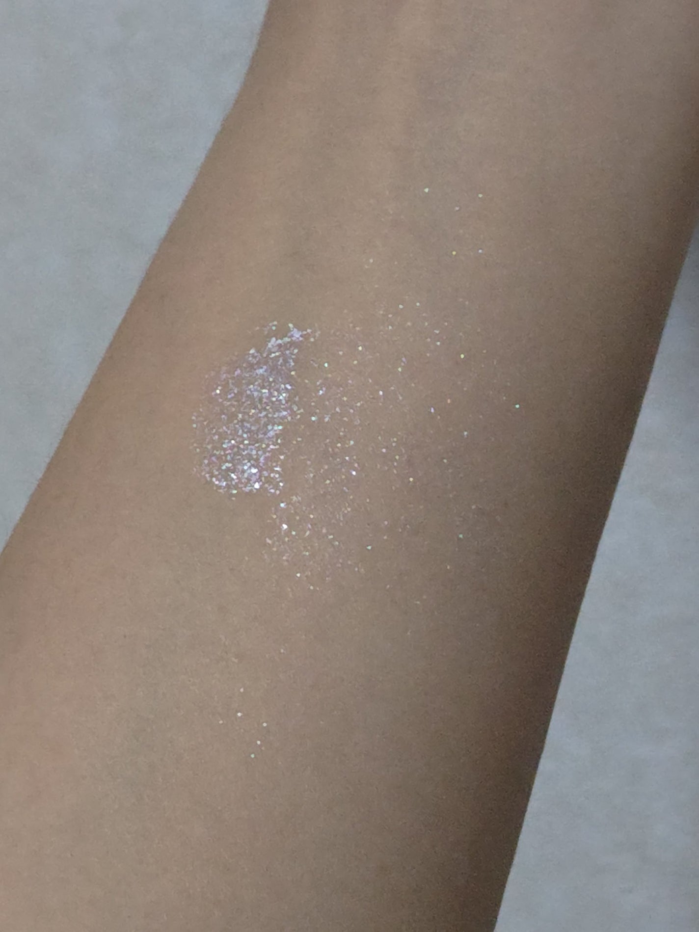 カラーステイ グリーミング アイズ リキッド シャドウ/REVLON/リキッドアイシャドウを使ったクチコミ(3枚目)