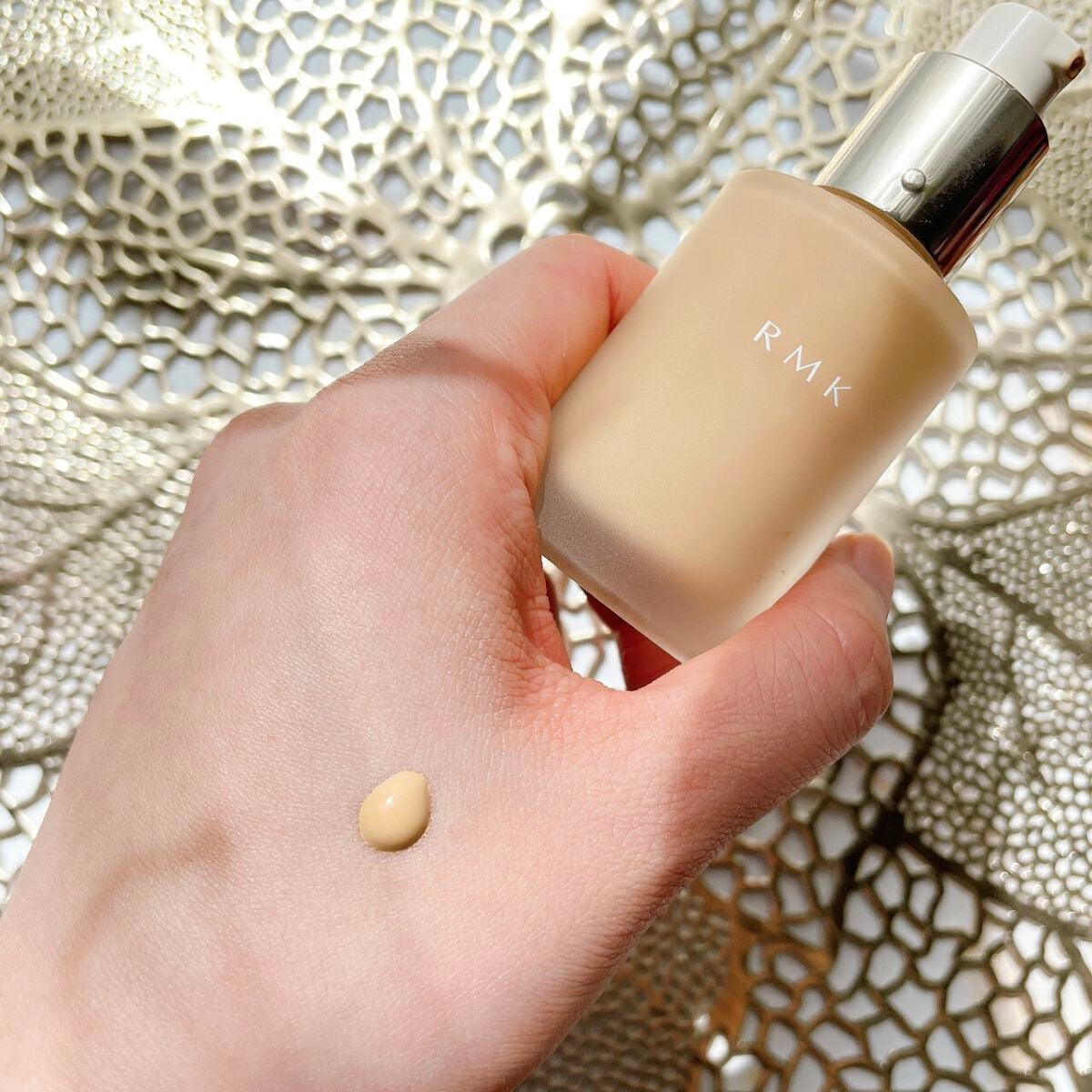 RMK リクイドファンデーション フローレスカバレッジ/RMK/リキッドファンデーションを使ったクチコミ(4枚目)