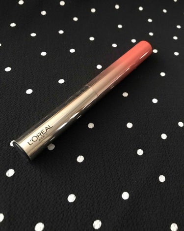 L’ORÉAL PARIS
ティント カレス
B02  ヘルシーペオニー


パウダーリップです💄
仕上がりはマットですが素肌感があります。
発色はよいです。


先端はクッションになっています
カラー