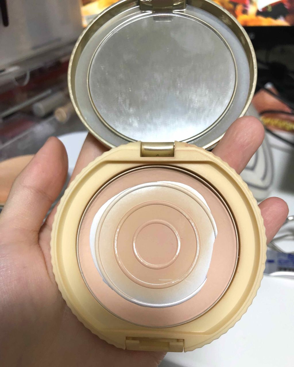 【旧品】マシュマロフィニッシュパウダー/キャンメイク/プレストパウダーを使ったクチコミ（1枚目）