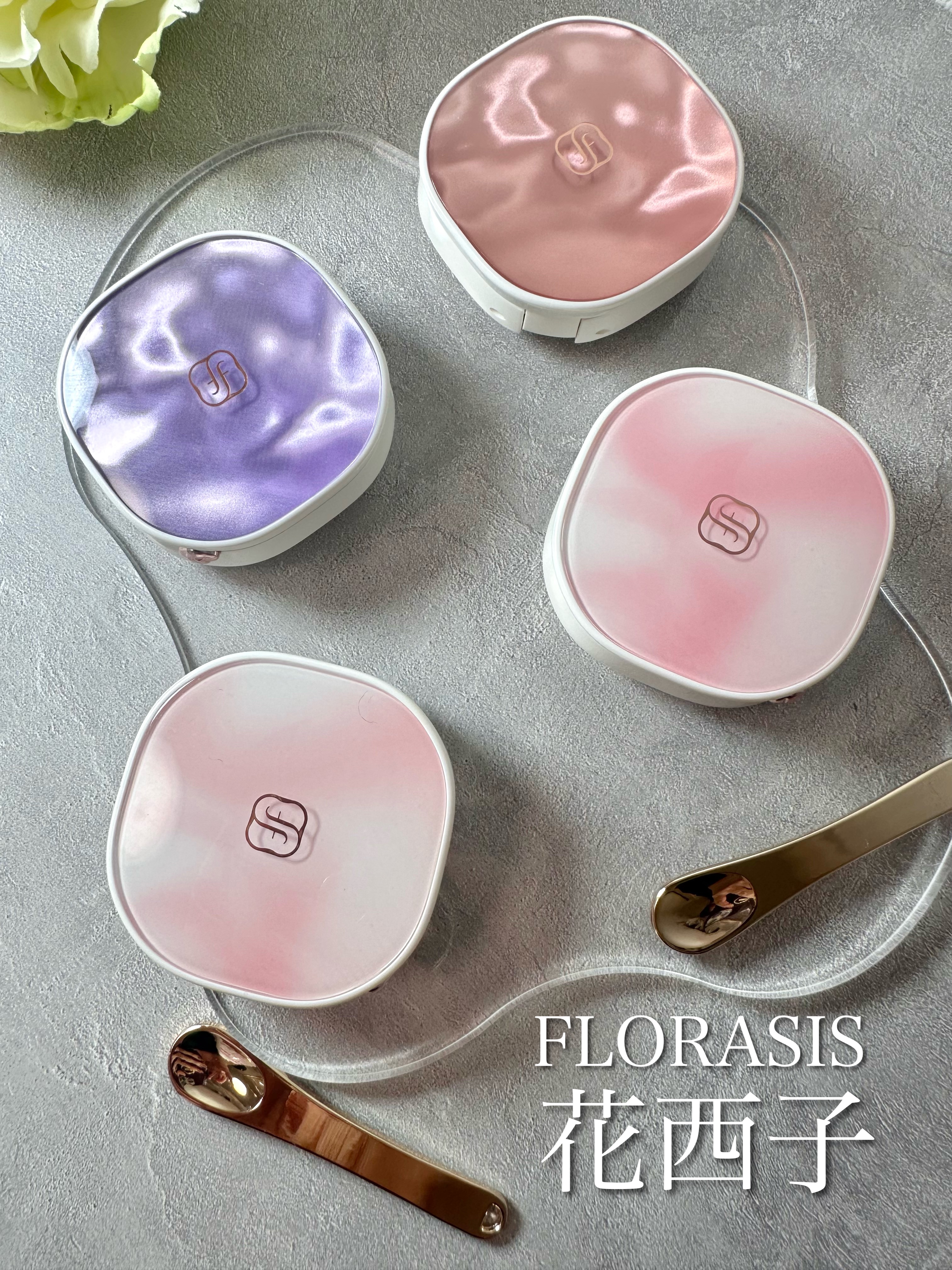 花西子 清波醉漣ハイライト（刺繍限定）のクチコミ「1月末、GINZA SIXに旗艦店がオープンする
中国コスメブランド
【花西子（フローラシス）.....」（1枚目）