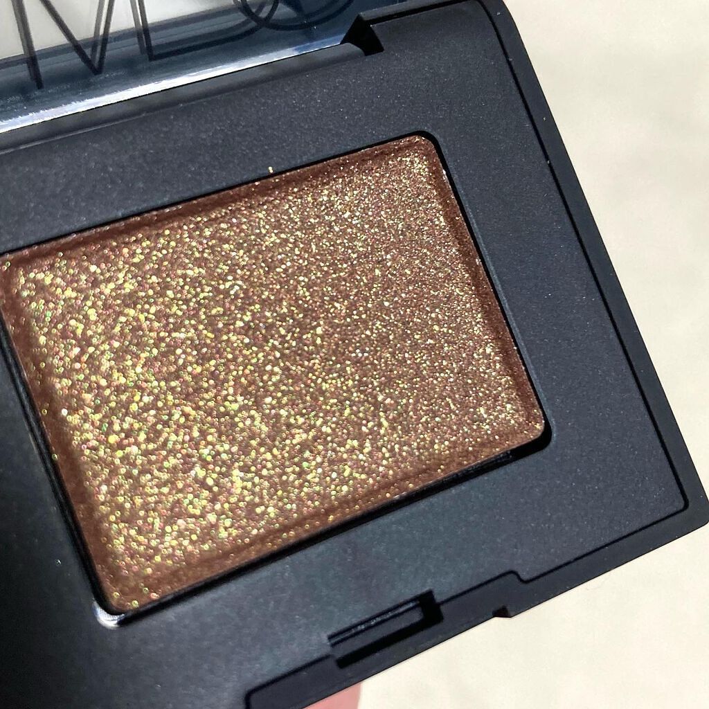 ハードワイヤードアイシャドー/NARS/単色アイシャドウを使ったクチコミ(3枚目)