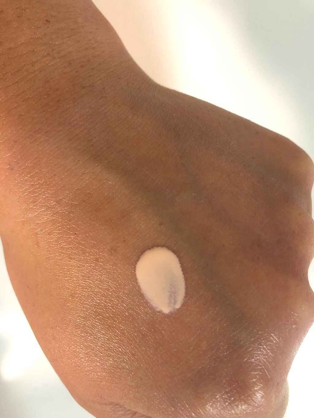 ライトフル C+ティンティッド プライマーSPF45(PA++++)/M・A・C/化粧下地を使ったクチコミ(3枚目)