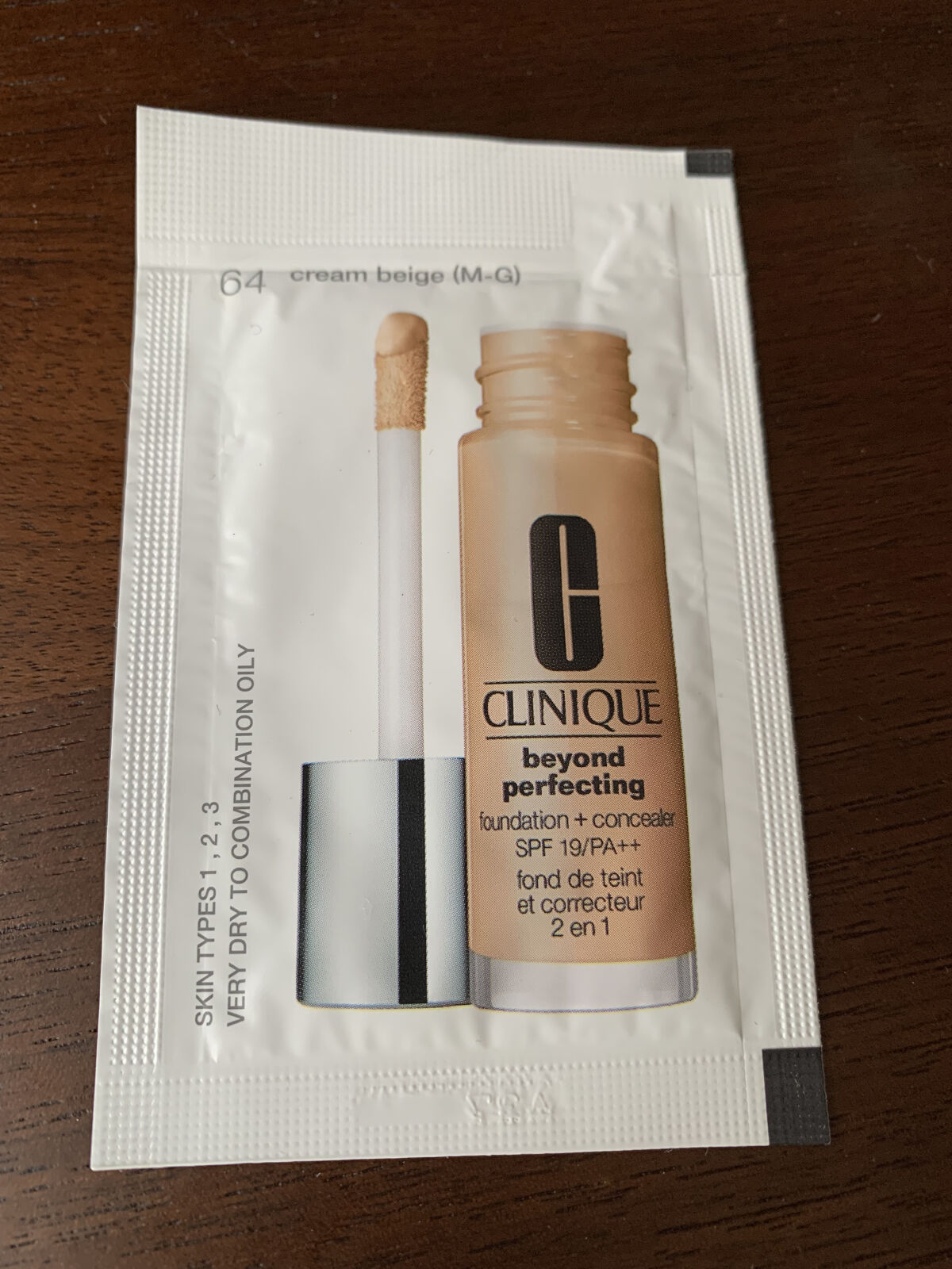 ビヨンド パーフェクティング ファンデーション 19 64 クリーム ベージュ/CLINIQUE/リキッドファンデーションを使ったクチコミ（1枚目）