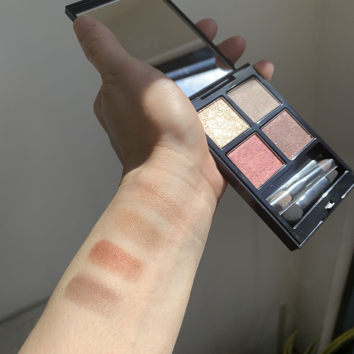 アディクション　ザ アイシャドウ パレット 006 First Romance/ADDICTION/アイシャドウパレットを使ったクチコミ（3枚目）