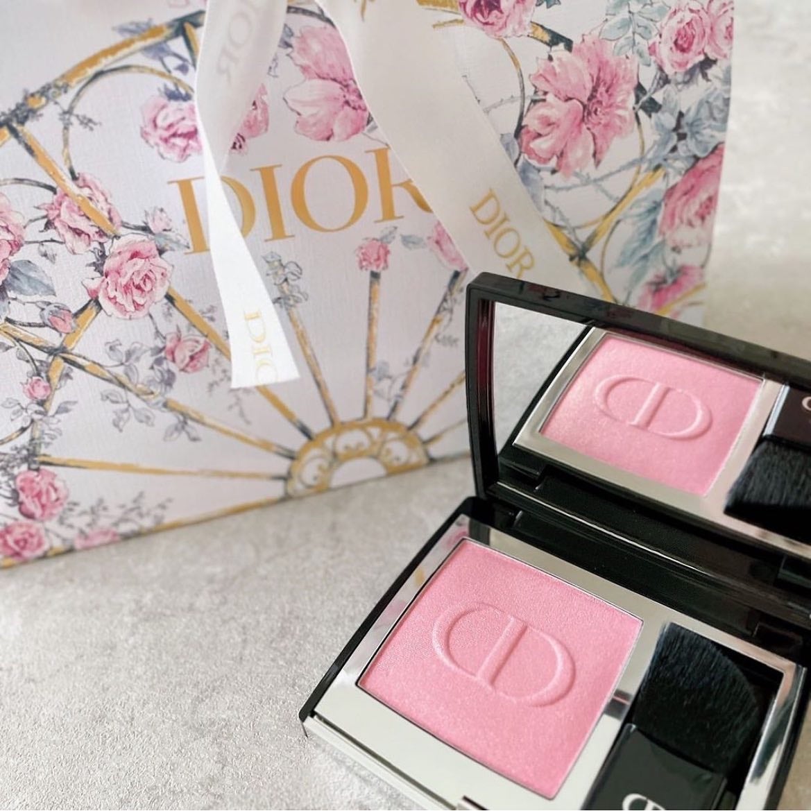 ディオールスキン ルージュ ブラッシュ/Dior/パウダーチークを使ったクチコミ(1枚目)