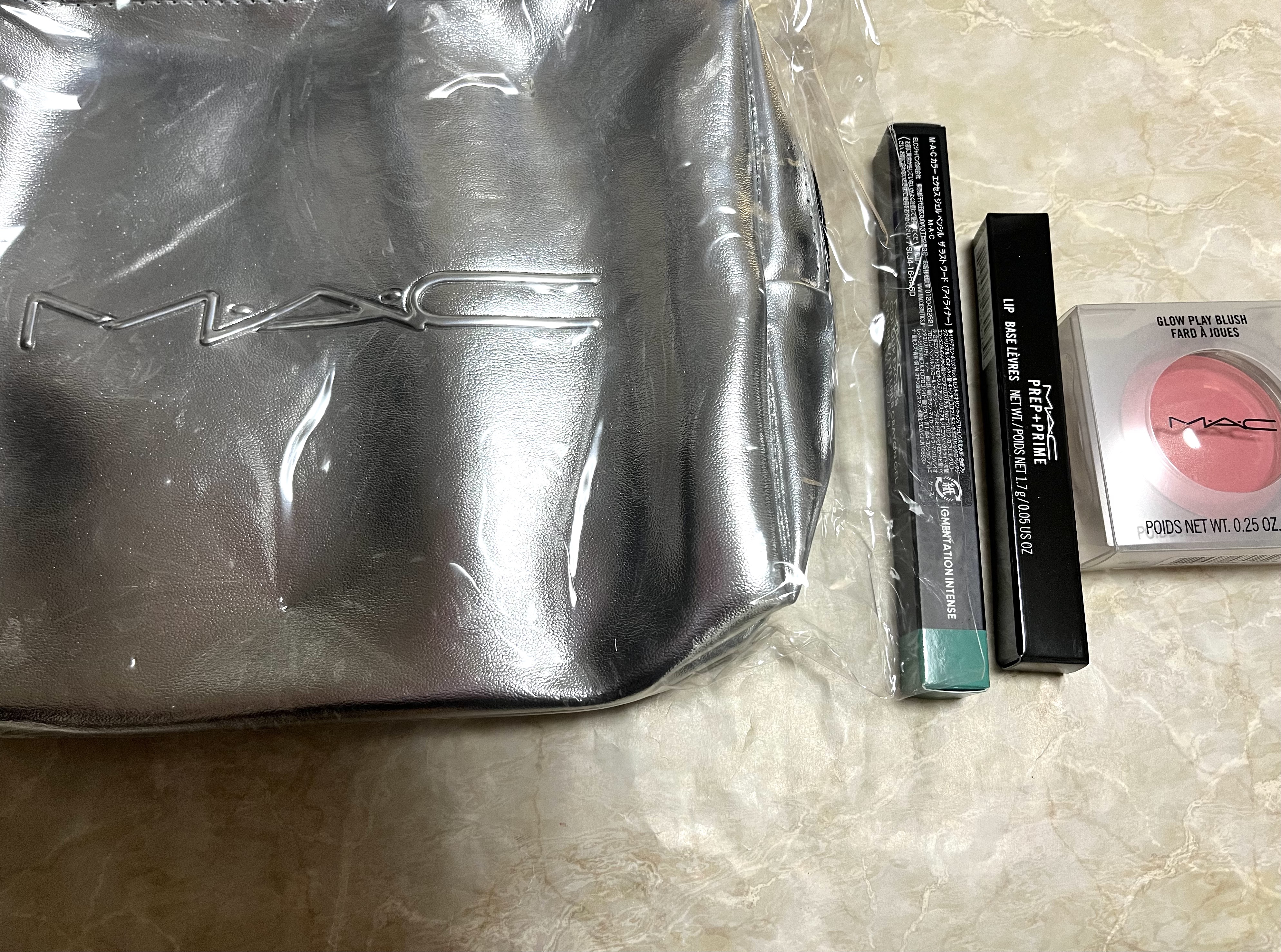 グロー プレイ ブラッシュ チーキー デビル/M・A・C/ジェル・クリームチークを使ったクチコミ（1枚目）