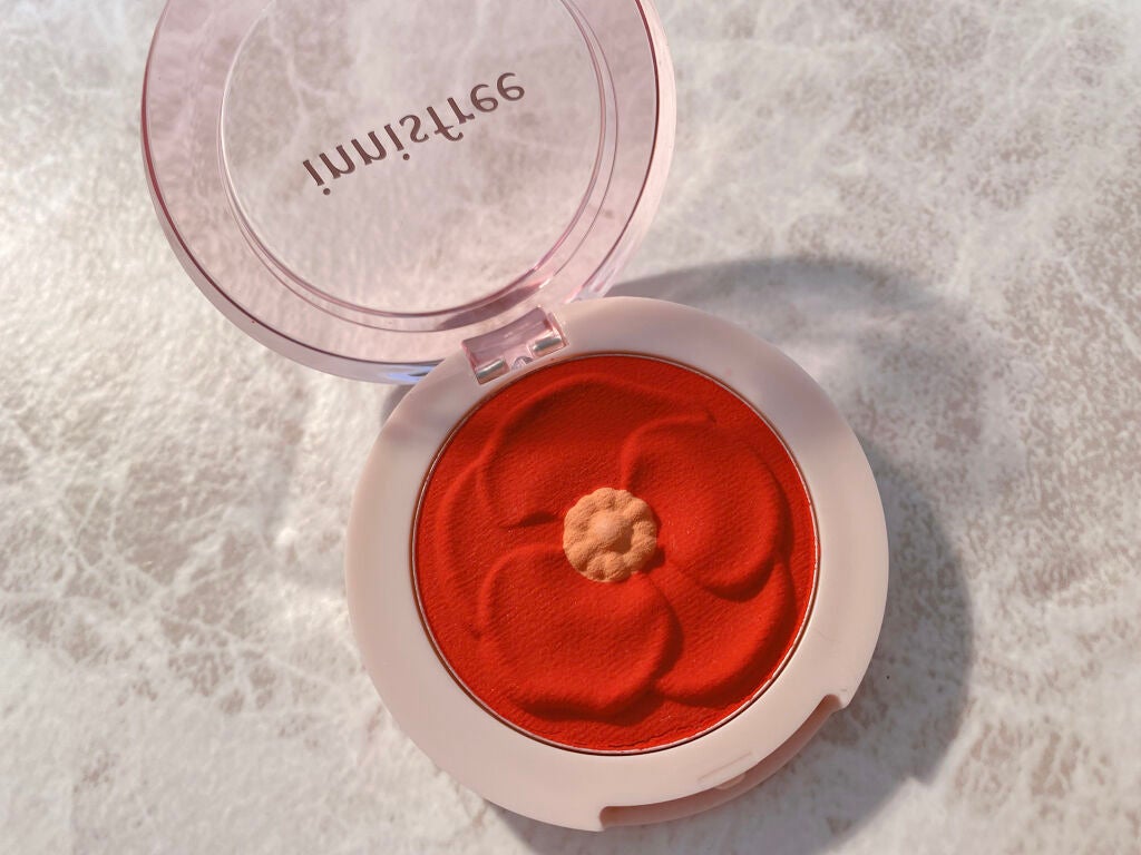 済州 カラーピッカー椿ブルーミングチーク/innisfree/パウダーチークを使ったクチコミ(2枚目)