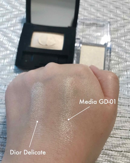 ブライトアップアイシャドウ/media/単色アイシャドウを使ったクチコミ(2枚目)