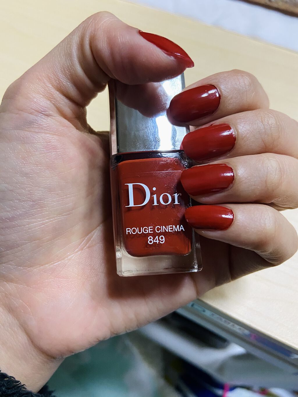 ディオール ヴェルニ 849 ルージュ シネマ/Dior/マニキュアを使ったクチコミ（3枚目）