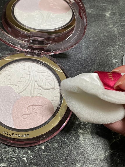 ジルスチュアート ミッドナイトチェリー コレクション  ルーセントグロウ セッティングパウダー  ミッドナイトチェリー /JILL STUART/メイクアップキットを使ったクチコミ(1枚目)