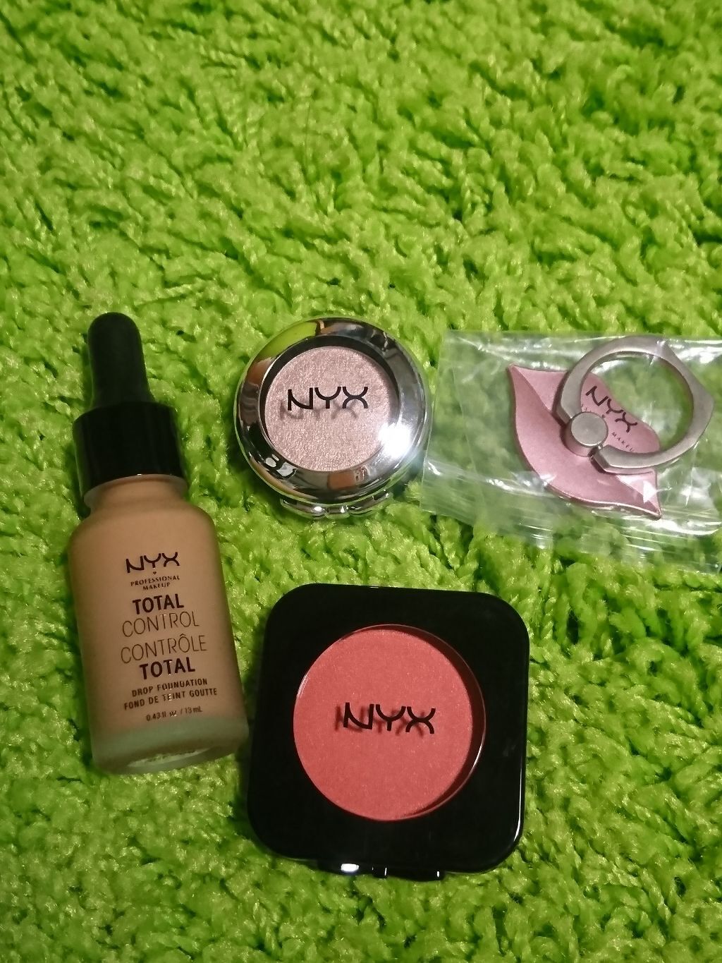 プリズマ シャドウ/NYX Professional Makeup/単色アイシャドウを使ったクチコミ(1枚目)