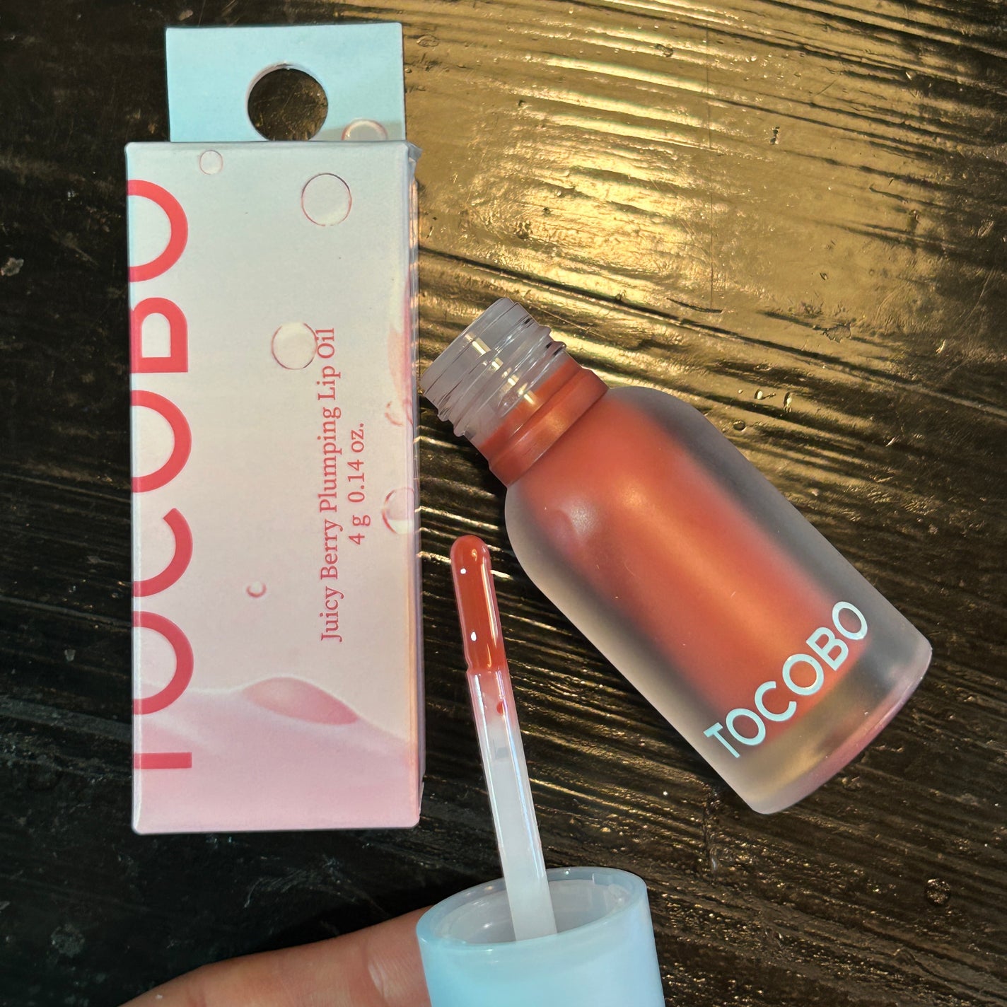 ジューシーベリープランピングリップオイル/TOCOBO/リップグロスを使ったクチコミ(2枚目)