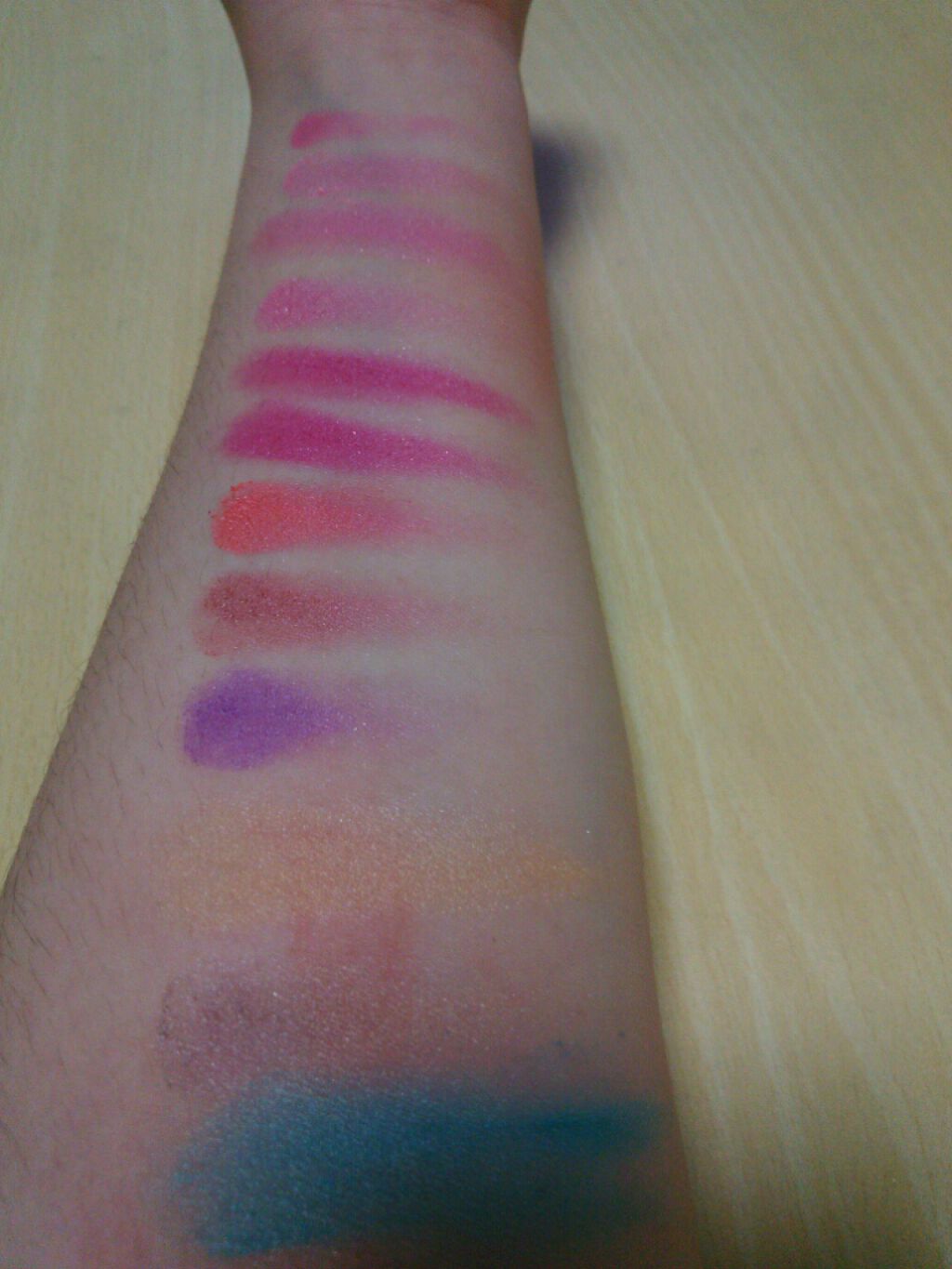 twinkle_perfume_888 on LIPS 「自作パレットです。ケースが思っていたものと違ってデザインがあま..」(3枚目)