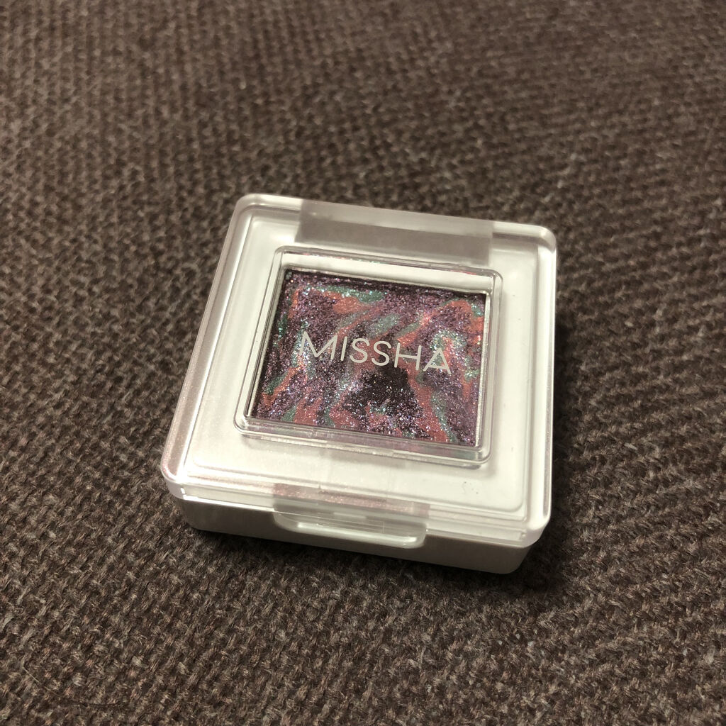 グリッタープリズム シャドウ マーブル グリッタープリズム シャドウ マーブル GVL03/MISSHA/単色アイシャドウを使ったクチコミ（2枚目）