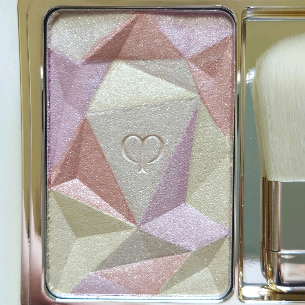 ル・レオスールデクラ /クレ・ド・ポー ボーテ/パウダーハイライトを使ったクチコミ（3枚目）