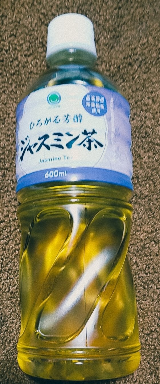 フォロバ100むすびめ🪢 on LIPS 「むすびめのナイトドリンク🌈🌈🌈🌈🌈🌈ファミマルとハルナプロデュ..」(1枚目)