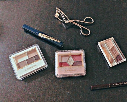 パーフェクトマルチアイズ/キャンメイク/アイシャドウパレットを使ったクチコミ(2枚目)