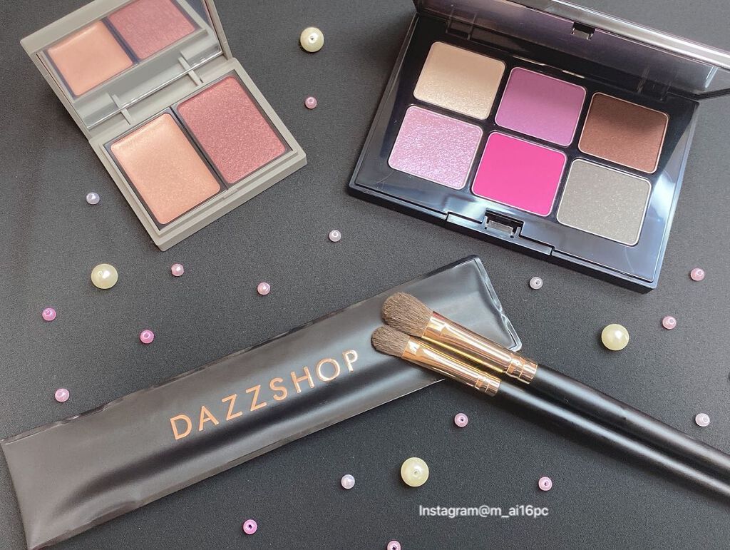 mai❄16PC/骨格3.7/顔タイプ/東京荒川区・日暮里 on LIPS 「DAZZSHOPのクリスマスコフレご紹介です!!このパレットだ..」(1枚目)