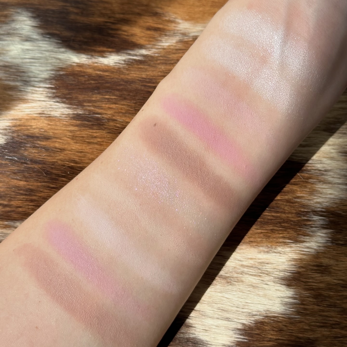 ソフトブラーリングアイパレット/wakemake/アイシャドウパレットを使ったクチコミ（3枚目）